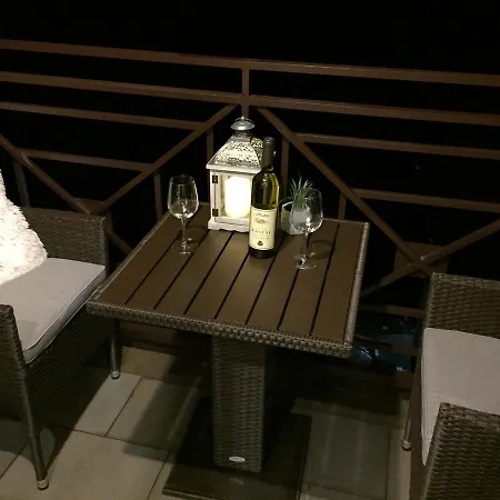 Apartamento F10 Milmari *